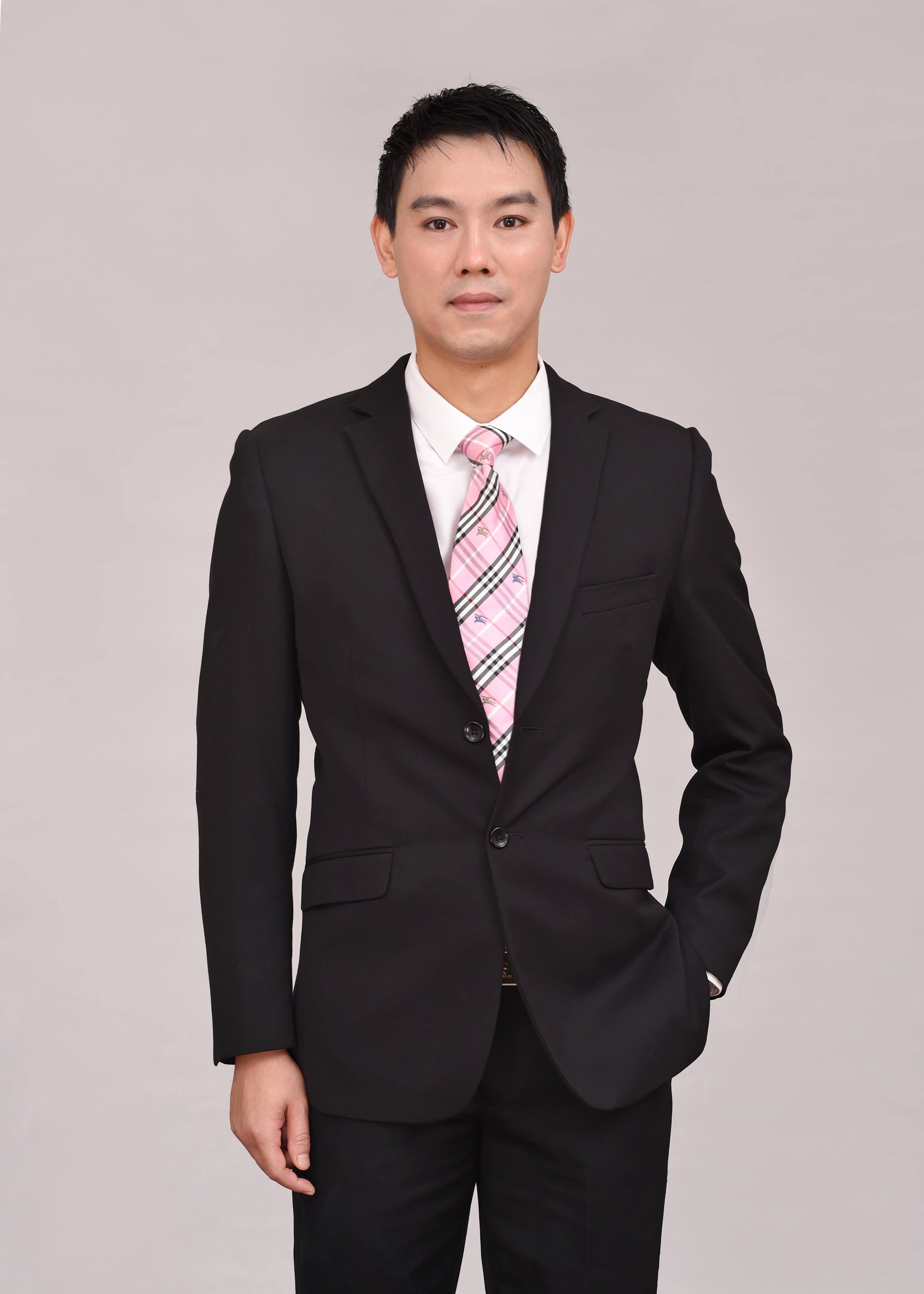 唐亦辰 灯光与摄影艺术负责人